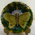 Malovaný talíř s motýlem Malovaný talíř s motýlem