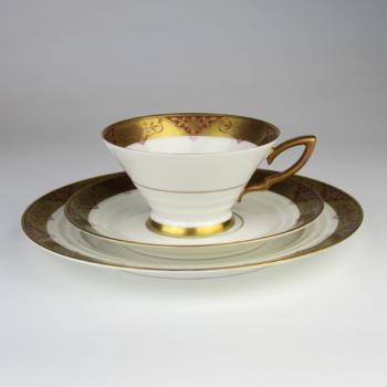 Koflík s miskou a desertním talířem Koflík s miskou a desertním talířem