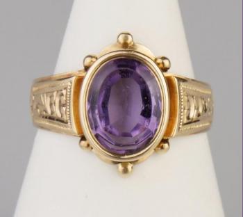 Zlatý prsten s ametystem Zlatý prsten s ametystem