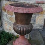 Starožitné litinové zaharadní vázy výška 75cm Starožitné litinové zaharadní vázy výška 75cm