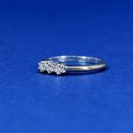 Zlatý prsten s brilianty Zlatý prsten s brilianty