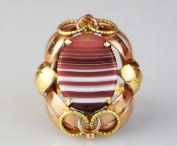 Zlatý prsten s achátem Zlatý prsten s achátem