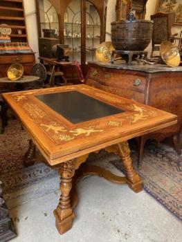 Rozkládací jídelní stůl  Rozkládací jídelní stůl