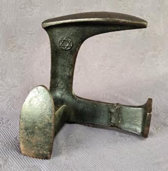 Kovadlinka, ševcovská se židovskou hvězdou III. Kovadlinka, ševcovská se židovskou hvězdou III.