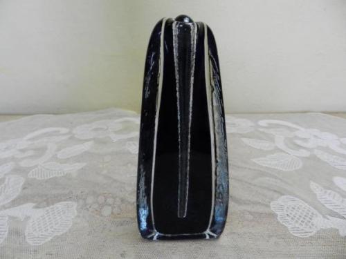 Tmavě modrá trojboká autorská váza - Čechy Tmavě modrá trojboká autorská váza - Čechy