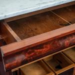 Biedermeier sekretář s tajnými zásuvkami Biedermeier sekretář s tajnými zásuvkami