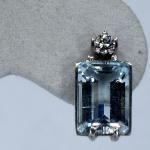 Au 585/1000/4,30 g, akvamaríny 6,0 ct, brilianty cca 0,20 ct Au 585/1000/4,30 g, akvamaríny 6,0 ct, brilianty cca 0,20 ct