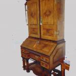 Sekretář zámeckého typu 18 století Sekretář zámeckého typu 18 století