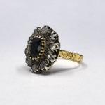 Zlatý prsten se safírem, 1870 Zlatý prsten se safírem, 1870