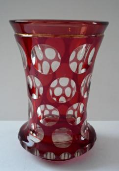 Sklenice s probrušovanými čočkami Sklenice s probrušovanými čočkami