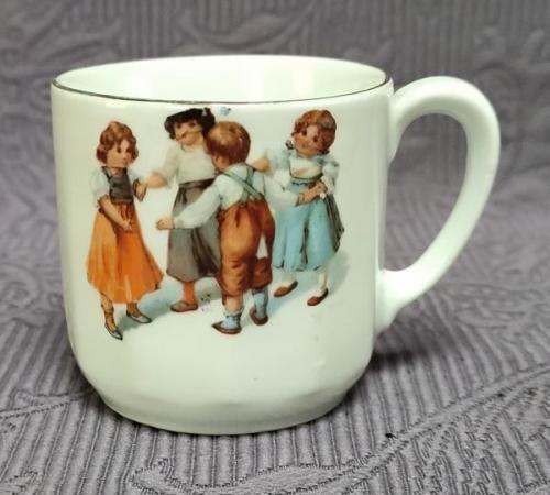 Hrnek, dětský motiv  Hrnek, dětský motiv