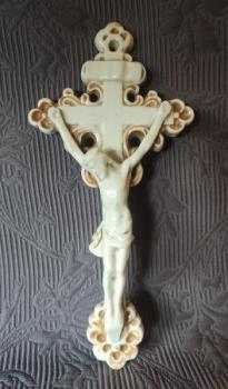 Svatá / sakrální porcelánová soška / krucifix Svatá / sakrální porcelánová soška / krucifix