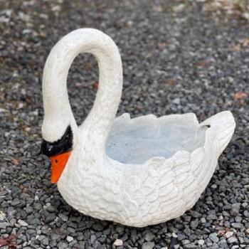 Litinový květináč-labut Litinový květináč-labut