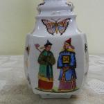 Malovaná porcelánová nádoba, pozdní biedermeier Malovaná porcelánová nádoba, pozdní biedermeier