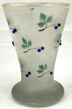 Sklenice s listy a modrými korálky Sklenice s listy a modrými korálky