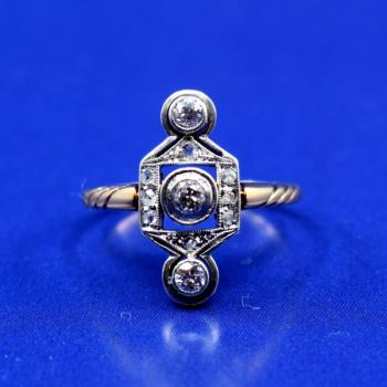 Zlatý art deco prsten s brilianty Zlatý art deco prsten s brilianty