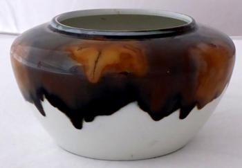 Porcelánová bílá miska se secesním ornamentem  Porcelánová bílá miska se secesním ornamentem