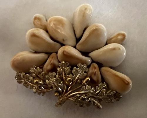 Zlatá brož - myslivecký motiv Zlatá brož - myslivecký motiv