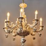 Osmiramenný porcelánový lustr Neapol Capodimonte Osmiramenný porcelánový lustr Neapol Capodimonte