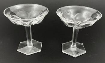 Moser, kolekce Papež - Dvě skleničky na koktejly Moser, kolekce Papež - Dvě skleničky na koktejly