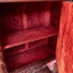 Renesanční kredenc mistrovsky vyřezávaný Renesanční kredenc mistrovsky vyřezávaný