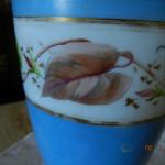 Malovaná petrolejová lampa v mosazné montáži Malovaná petrolejová lampa v mosazné montáži