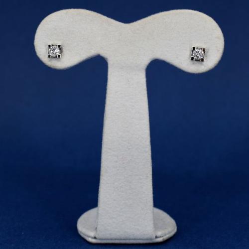Au 750/1000/1,15 g, brilliant cut diamonds 2 x 0,15 ct Au 750/1000/1,15 g, brilliant cut diamonds 2 x 0,15 ct