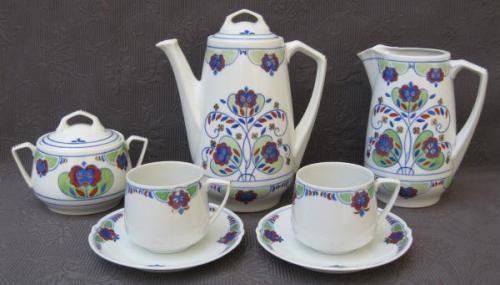 Přátelská souprava s lidovým dekorem  Přátelská souprava s lidovým dekorem