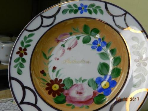 Talíř s motivem květin Talíř s motivem květin