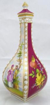 Karafa s postavami a květinami - Potschappel Karafa s postavami a květinami - Potschappel