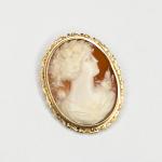 Starožitná zlatá brož s kamejí Starožitná zlatá brož s kamejí