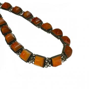 Stříbný náhrdelník s karneolem Stříbný náhrdelník s karneolem