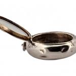 Secesní stříbrný přívěsek dózička se zrcátkem Secesní stříbrný přívěsek dózička se zrcátkem