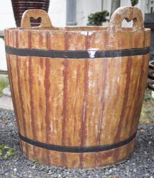 Květináč ve tvaru vědra Květináč ve tvaru vědra