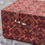 Japonský porcelánový holicí talíř Imari v dárkové Japonský porcelánový holicí talíř Imari v dárkové