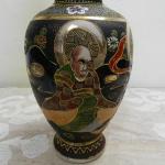 Bohatě zdobená zlacená váza - Satsuma, Japonsko Bohatě zdobená zlacená váza - Satsuma, Japonsko