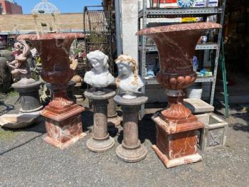 Párové mramorové vázy-červené  Párové mramorové vázy-červené