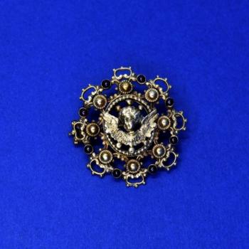 Zlatá brož  Zlatá brož