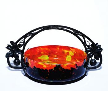 Žardiniéra v kovové montáži Žardiniéra v kovové montáži