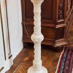 Alabastrový podstavec / sloup, Itálie Alabastrový podstavec / sloup, Itálie