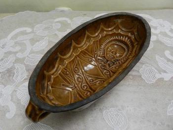 Kameninová forma na pečení, biedermeier  Kameninová forma na pečení, biedermeier