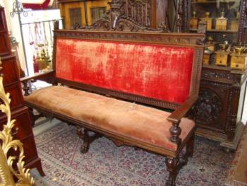 Pseudorenesanční sofa Pseudorenesanční sofa