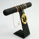 Zlatý přívěsek se safírem a perlami  Zlatý přívěsek se safírem a perlami