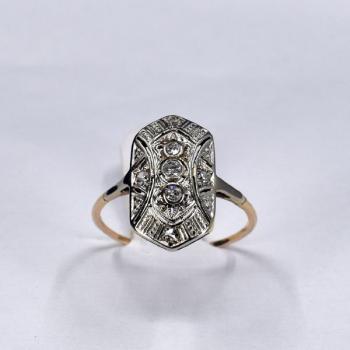 Zlatý prsten s briliantem Zlatý prsten s briliantem