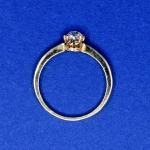 Bílozlatý prsten s briliantem Bílozlatý prsten s briliantem