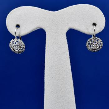 Bílozlaté náušnice s brilianty Bílozlaté náušnice s brilianty