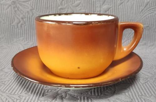 Šálek s podšálkem II., zn. Knoll, Karlsbad Šálek s podšálkem II., zn. Knoll, Karlsbad