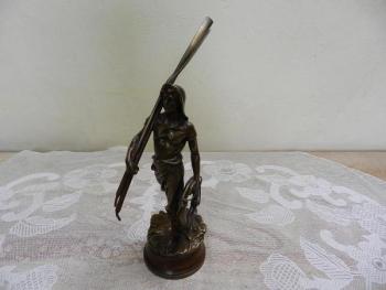 Bronzová socha - Antoine Bofill, France Bronzová socha - Antoine Bofill, France