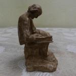 Keramická plastika ”muž s knihou”, značeno Keramická plastika ”muž s knihou”, značeno