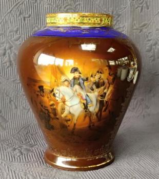 Váza - Napoleon, zn. Karlsbad  Váza - Napoleon, zn. Karlsbad